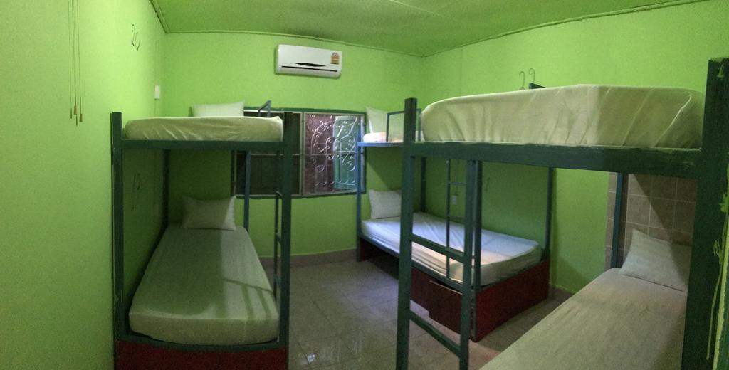 Real Vang Vieng Backpacker Hostel Exterior foto