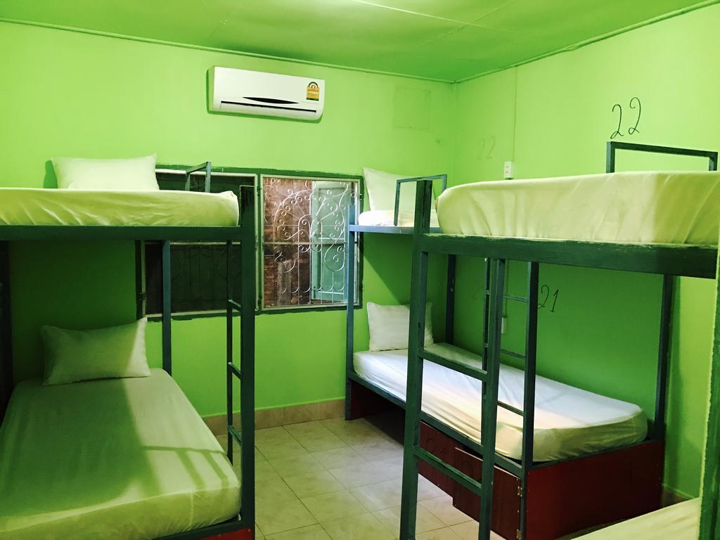 Real Vang Vieng Backpacker Hostel Exterior foto